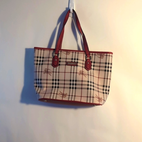 Red and Cream Tartan Tote Bag With A Wristlet New - Picture 2 of 11